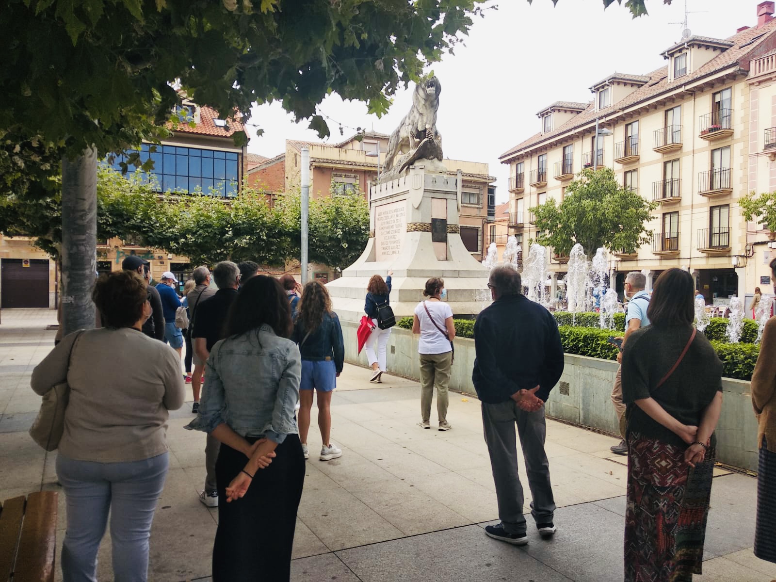 Visita guiada a la ciudad de Astorga, en donde varios pueblos y religiones dejaron aquí su huella. ¿Nos acompaña?