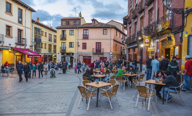 Visita guiada privada a la ciudad de León, con los mejores guías locales oficiales de turismo.